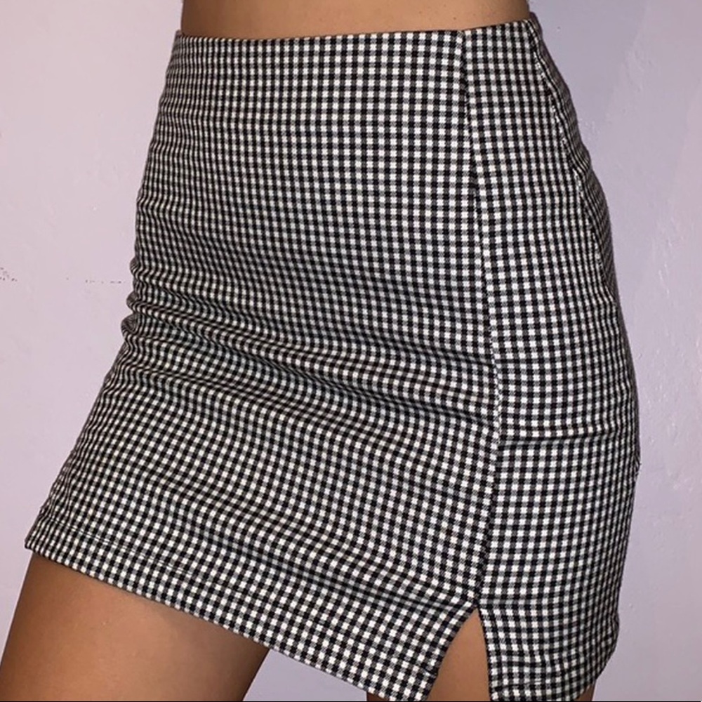 🎲BRAND NEW BRANDY MELVILLE J GALT CARA MINI SKIRT